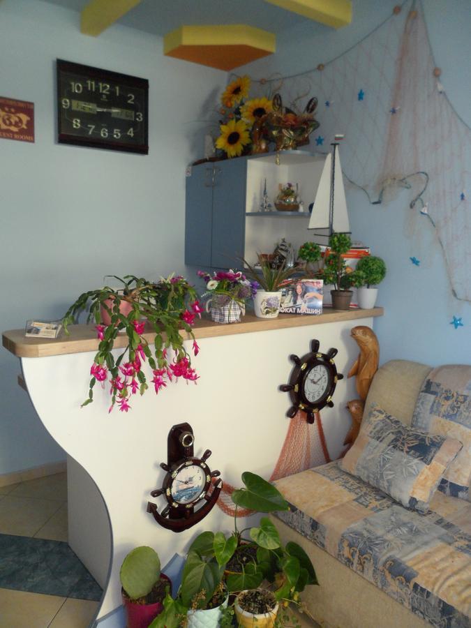 Sianie Guest House Ravda Exterior foto