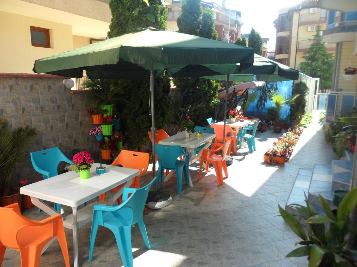 Sianie Guest House Ravda Quarto foto