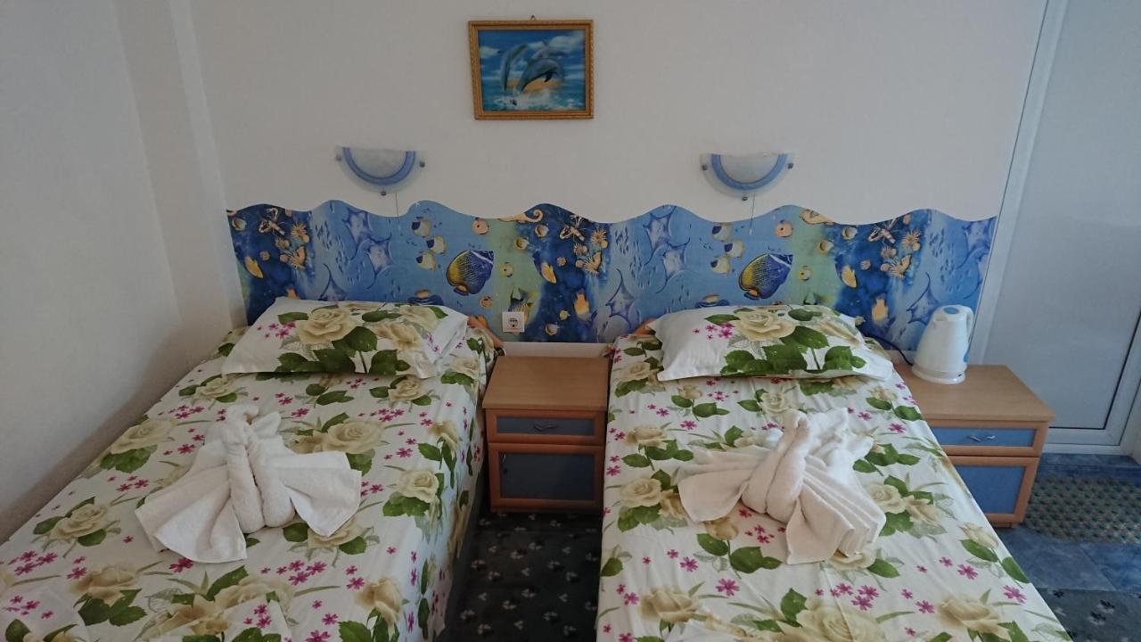 Sianie Guest House Ravda Exterior foto